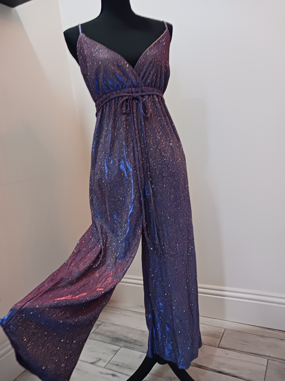 Sparkle V-Neck Wide-Leg Jumpsuit in Shimmering Purple